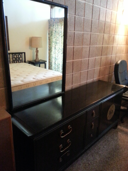 Bedroom Furniture By Kent Coffey Total Estate Liquidation