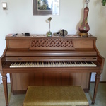 Kimball spinet piano