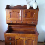 Early American hutch
