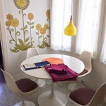 faux Saarinan table set