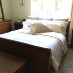 sleigh bed
