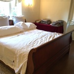 sleigh bed