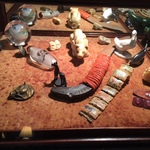 knife & small decorative items