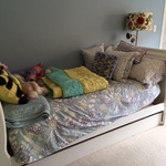 trundle bed