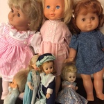 play dolls