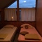 twin beds
