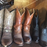 quality cowboy boots size 9