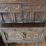 Nov Carved Small Hutch