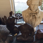 Nov Carved Wooden Heads